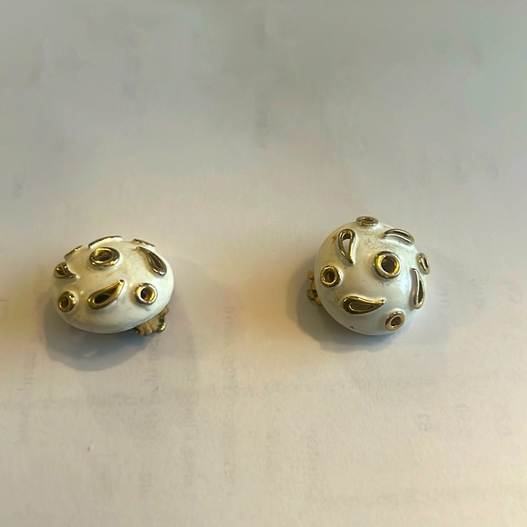 GUC Lisner Vintage Clip-On Earrings Paisley Design - Picture 7 of 7